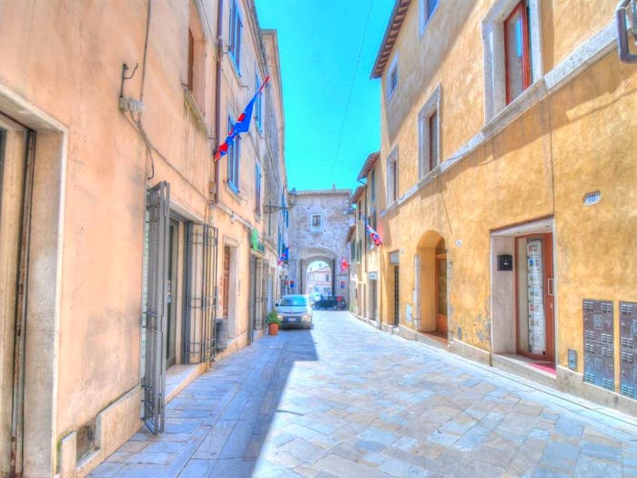 Appartamento con 5 locali in vendita in Via della Repubblica, Centro, Amelia