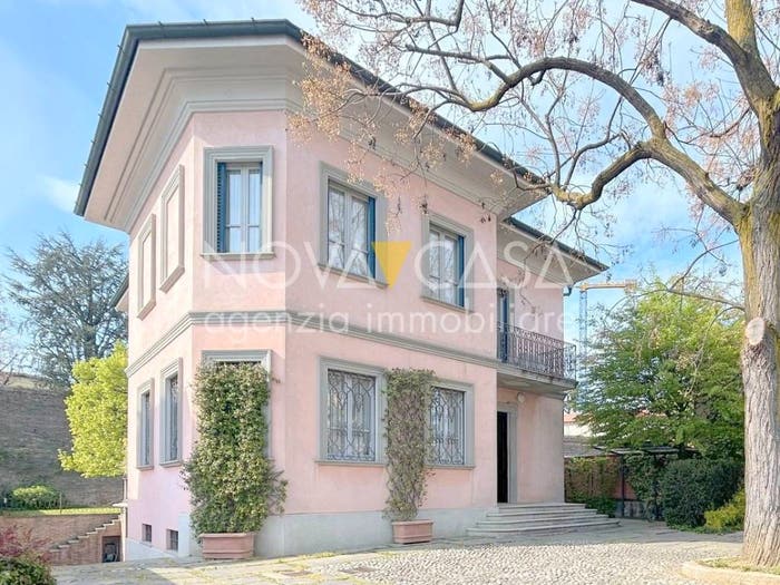 Casa con 6 locali in vendita in Via Armando Diaz, Centro Storico, Crema