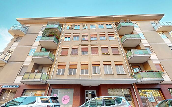 Appartamento trilocale in vendita in Via Wa Mozart, Mantova