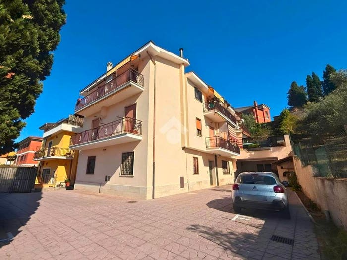 Appartamento quadrilocale in vendita in Via Giorgio Sars, Castel di Leva, Roma