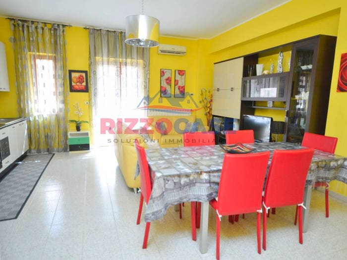 Appartamento trilocale in vendita in Via Nazionale, Mirto, Crosia
