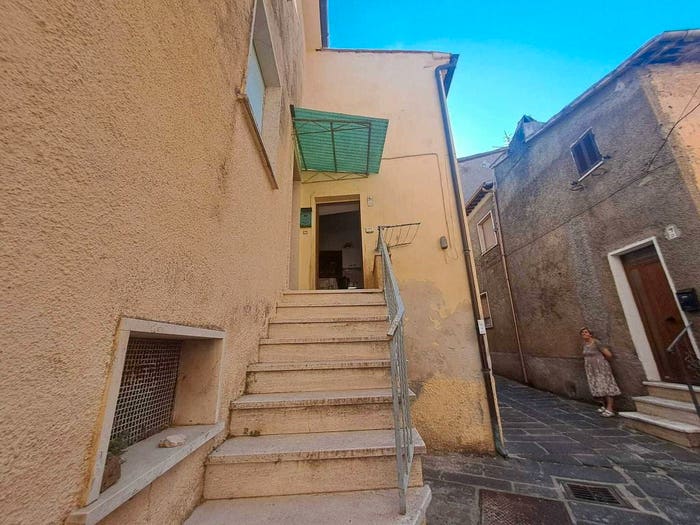 Casa bilocale in vendita in Via umberto primo, Centro, Alviano