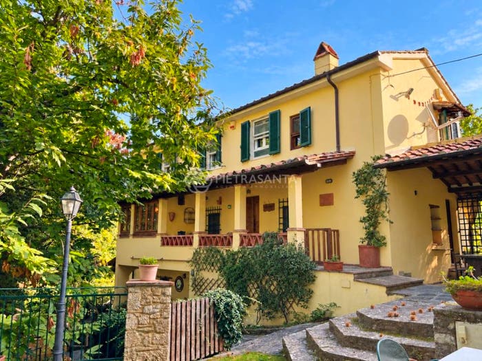 Casa con 6 locali in affitto in Pietrasanta
