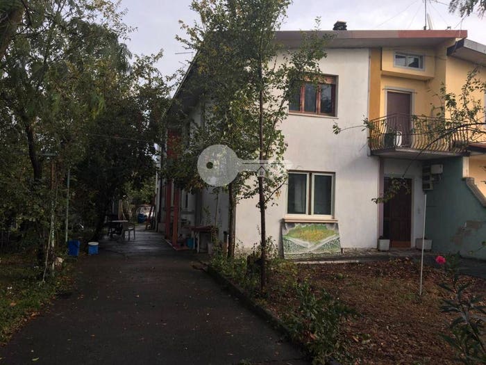 Casa quadrilocale in vendita in VIA SAN MARTINO DEL CARSO, Centro, Manerbio