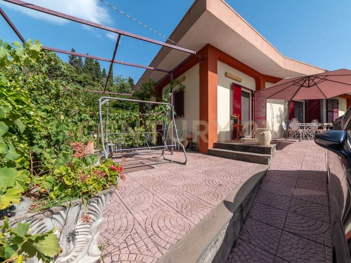 Casa con 6 locali in vendita in Strada Praiola, Praiola, Riposto