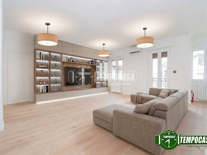 Appartamento trilocale in vendita in Via Martiri Triestini, San Siro, Milano