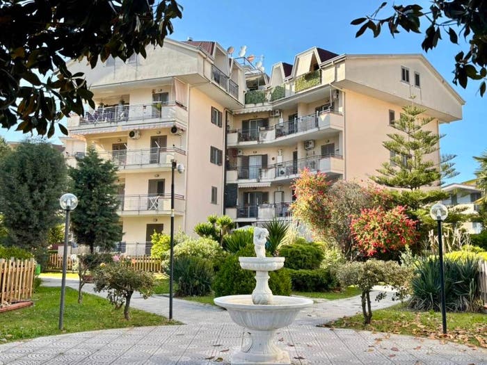 Appartamento trilocale in vendita in Via Tommaso Albarella, Acerra