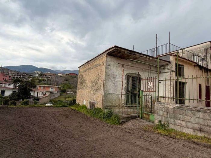 Casa quadrilocale in vendita in via G Mazzini snc, Avella