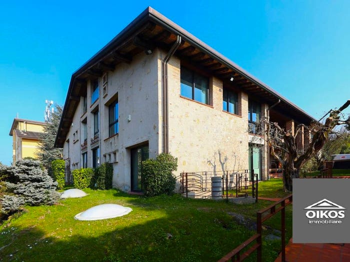 Appartamento trilocale in vendita in Via Dugazze, Rivoltella, Desenzano del Garda
