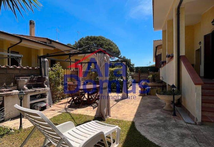 Casa con 5 locali in vendita in Via Ovodda, Aranova, Fiumicino
