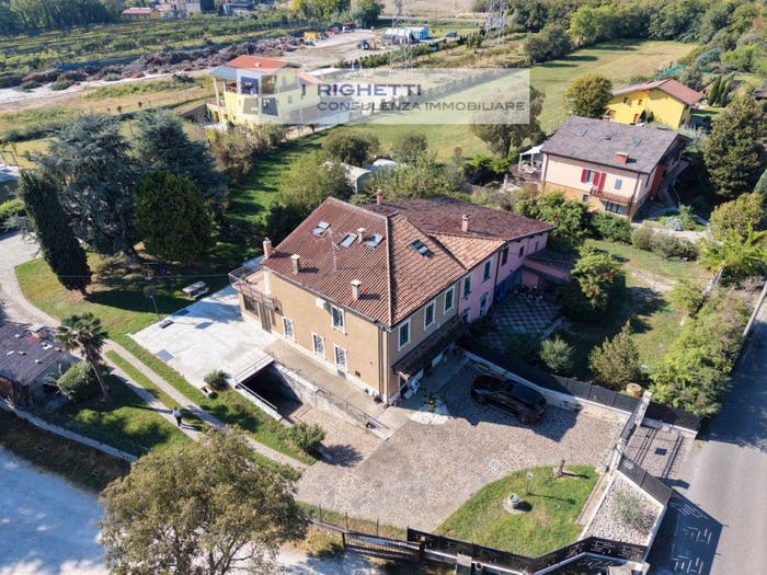 Casa con 6 locali in vendita in Via Lazzaretto, Porto San Pancrazio, Verona