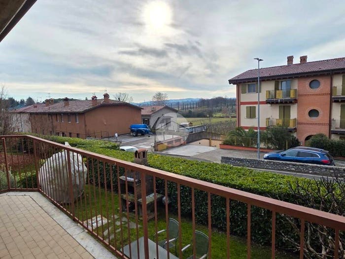 Appartamento trilocale in vendita in Via xxv aprile, Colombaro Timoline, Corte Franca