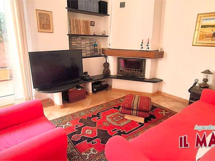 Appartamento con 6 locali in vendita in Pontedecimo, Genova