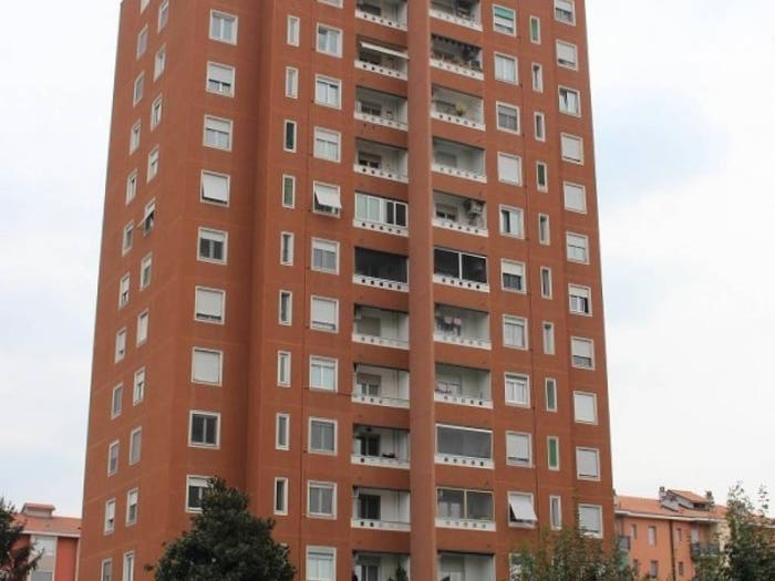 Appartamento trilocale in vendita in Via Ugo Betti, Gallaratese, Milano