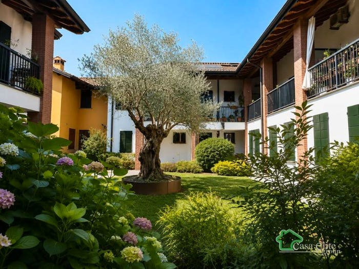 Appartamento bilocale in vendita in Via Torchio, Centro, Carpiano