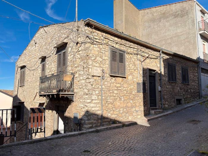 Casa con 6 locali in vendita in Via del Giorgio, Bisacquino