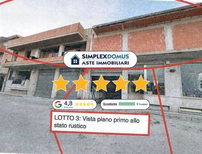 Appartamento con 6 locali in vendita in Via Lazio, Centro, Ispica