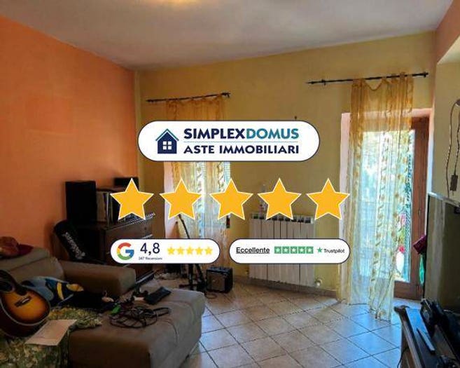 Appartamento quadrilocale in vendita in Piazza Umberto I, Centro, Vezzano Ligure