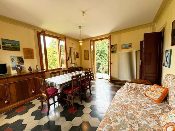 Appartamento quadrilocale in vendita in Via Fabbriche, Centro, Meina
