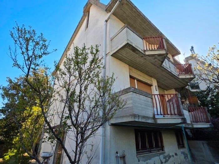 Casa con 6 locali in vendita in Via Asti, La Pigna Pigna Bassa, Folignano
