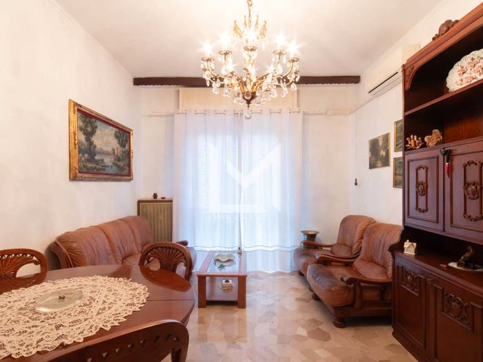Appartamento quadrilocale in vendita in Viale Teodorico, Sempione, Milano