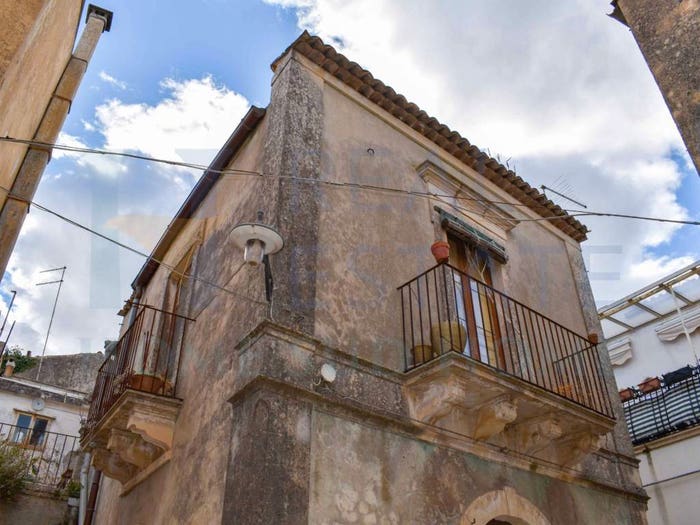 Appartamento con 6 locali in vendita in Via Roma, Centro, Palazzolo Acreide