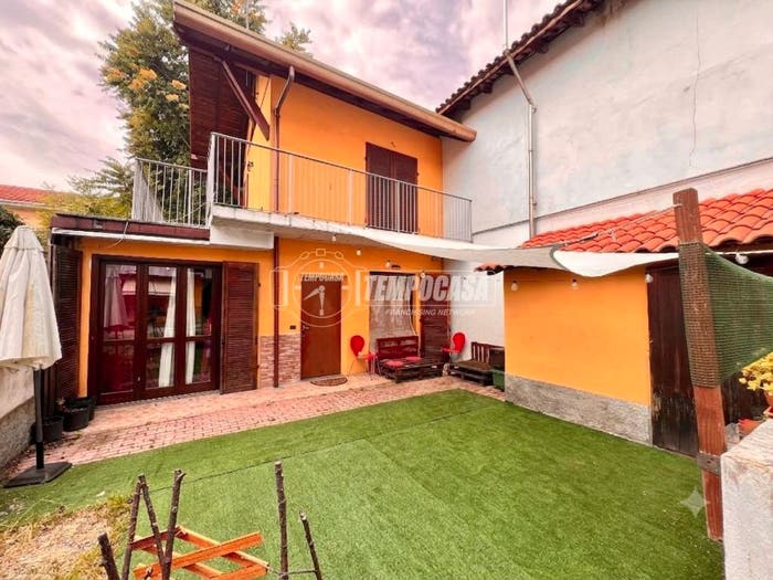 Appartamento bilocale in vendita in Via Francesco Baracca, Centro, Lonate Pozzolo