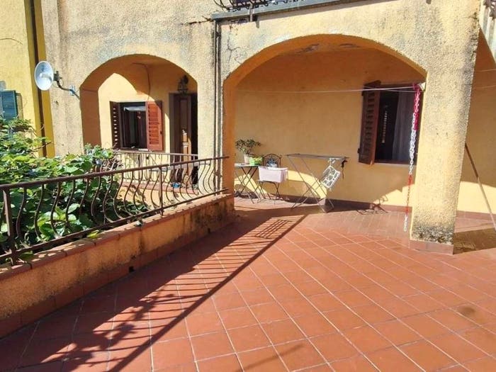 Appartamento con 6 locali in vendita in Lugliano, Bagni di Lucca