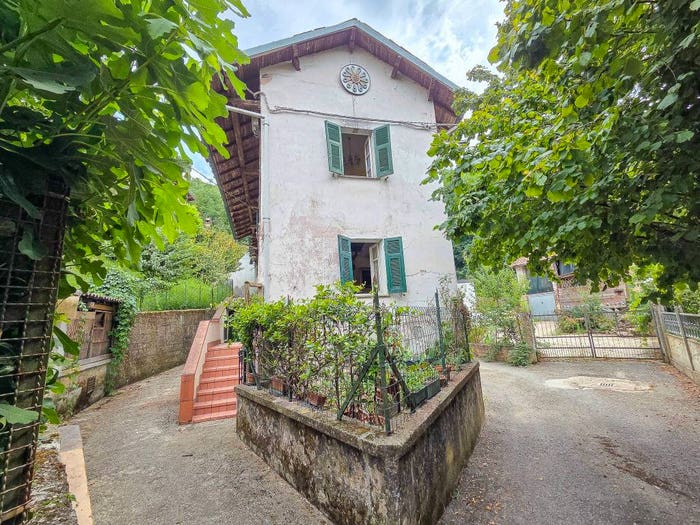 Casa trilocale in vendita in Via Garigliano, Centro, Cassano Spinola