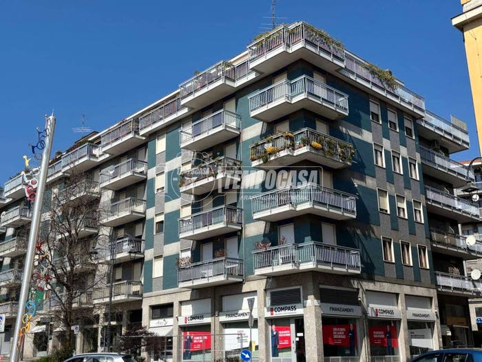 Appartamento con 5 locali in vendita in Via Roccavilla Alessandro, Centro Storico, Biella