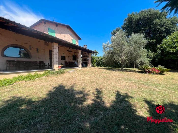 Casa con 6 locali in vendita in Via Miramare, Camaiore Paese, Camaiore