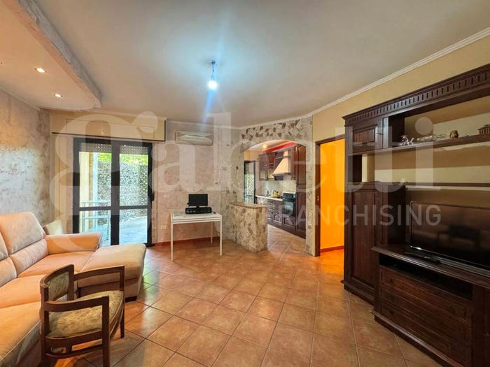 Appartamento quadrilocale in vendita in Via Camerano SNC, Orte Scalo, Orte
