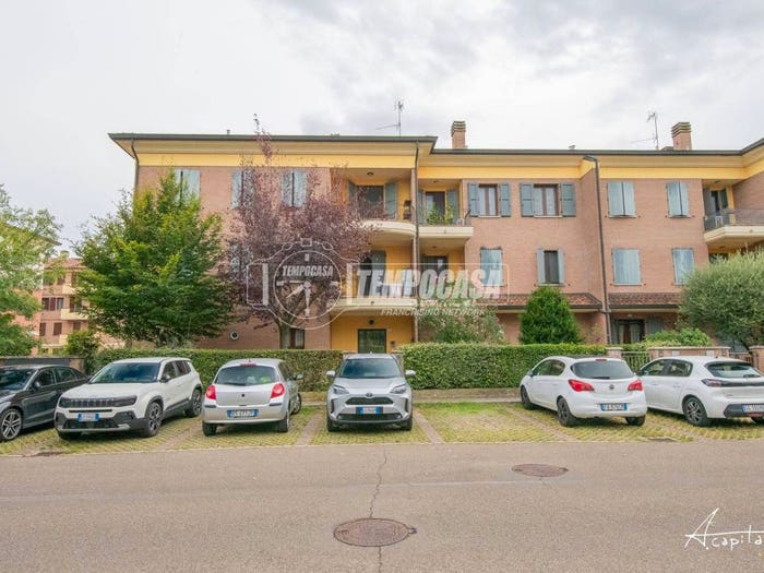 Appartamento trilocale in vendita in Via SABA UMBERTO, Centro, Nonantola