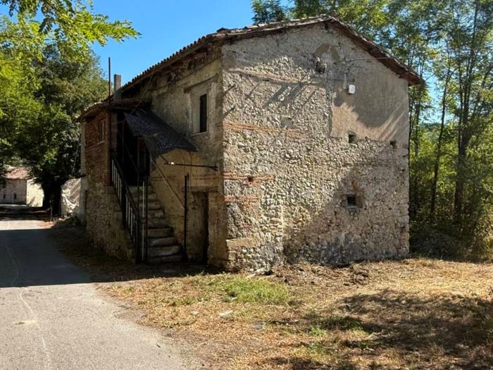Casa con 6 locali in vendita in Via della Dogana, Concerviano