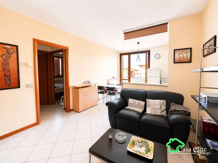 Appartamento trilocale in vendita in Largo Fontanili, Centro, Caselle Lurani