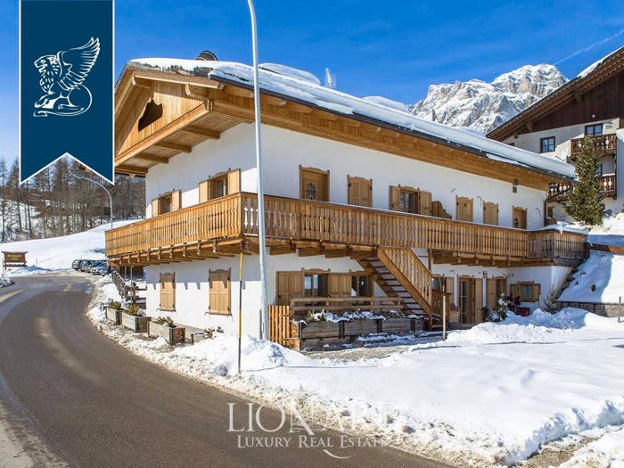 Appartamento con 6 locali in vendita in Cortina d'Ampezzo
