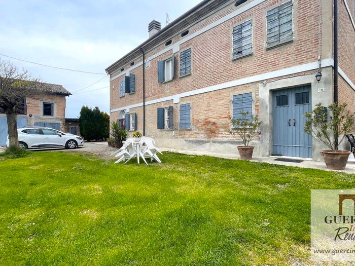 Casa con 6 locali in vendita in Via Minelli, Frazioni Nord, Cento