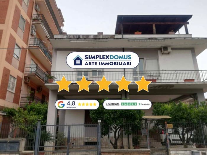 Appartamento con 6 locali in vendita in Via Eugenia Ricciardi, Santa Maria Capua Vetere