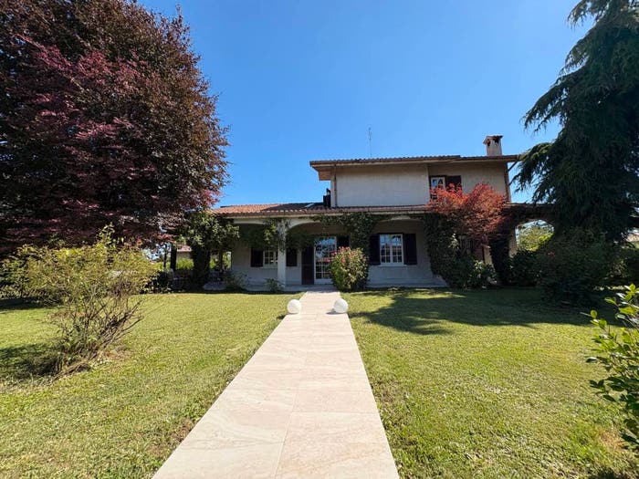 Casa con 6 locali in vendita in Via Dante Alighieri, Vaprio d'Adda