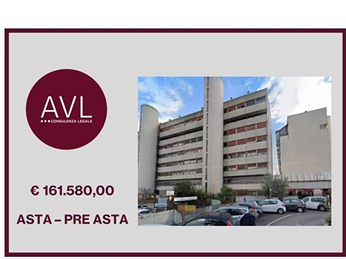 Appartamento quadrilocale in vendita in Via Valentino Mazzola, Roma, Roma