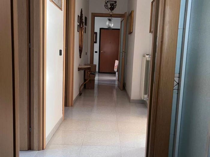 Appartamento con 5 locali in vendita in Via Nazionale Appia, Curti