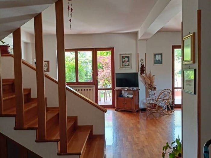 Casa con 6 locali in vendita in Via del Giardino, Centro, Alatri