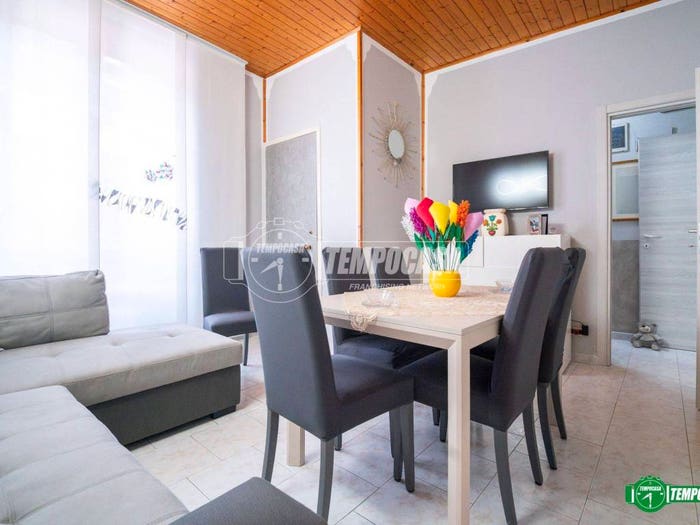 Appartamento trilocale in vendita in Via Lazzaretto, Centro, Oggiono