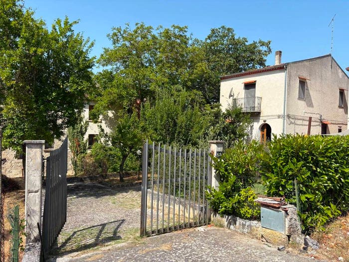 Casa con 5 locali in vendita in Contrada Caporio, Caporio, Macchiagodena
