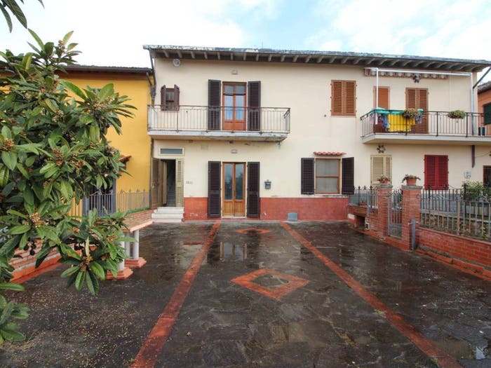 Casa con 6 locali in vendita in Via Montelupo, Montespertoli