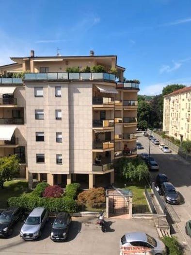 Appartamento quadrilocale in vendita in Via Montegrappa, Centro, Pinerolo