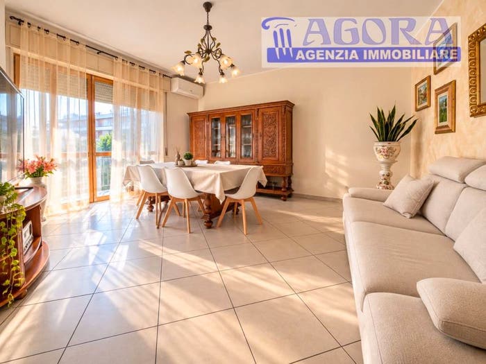 Appartamento con 5 locali in vendita in Morbella Cucchiarelli, Latina