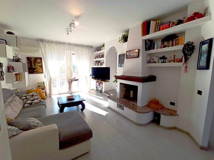 Casa quadrilocale in vendita in Via Filadelfia, Poggetto, Poggio a Caiano