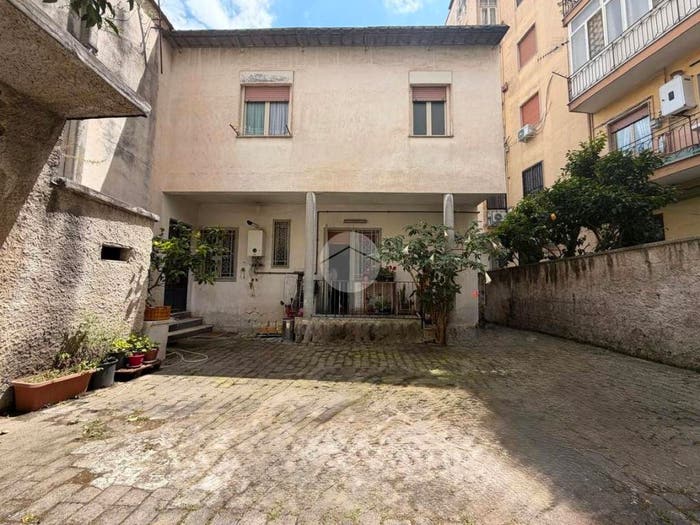 Casa con 6 locali in vendita in Via PIO XII, Centro, Casoria