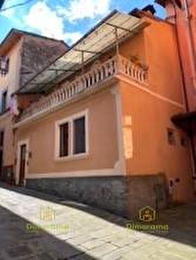 Casa con 6 locali in vendita in Via Domenico Bertini, Centro, Gallicano